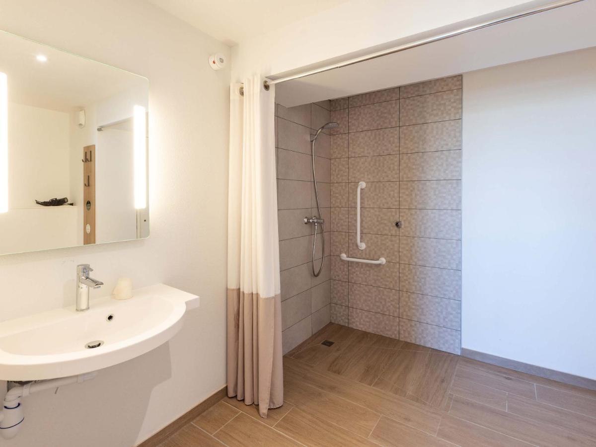 B&B Hotel Rennes Parc Expo Aeroport Bruz Exteriér fotografie